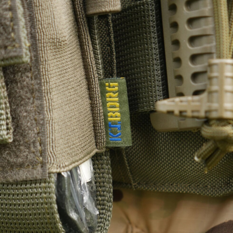 Підсумок під турнікет відкритого типу з кріпленнями для тактичних ножиць та маркера хакі